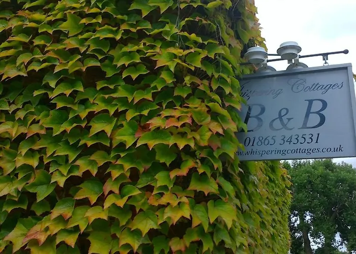 Whispering Cottages Bed And Breakfast