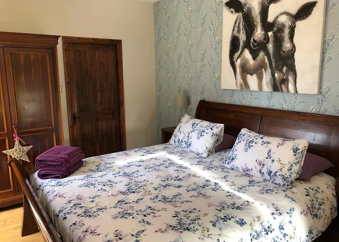 Farm View Hall Bed And Breakfast