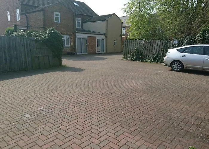 Arman Lodge House Peterborough