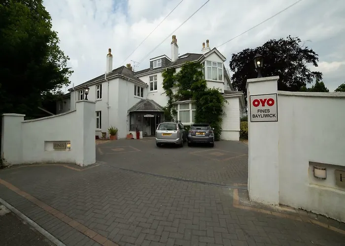 Fines Bayliwick Hotel