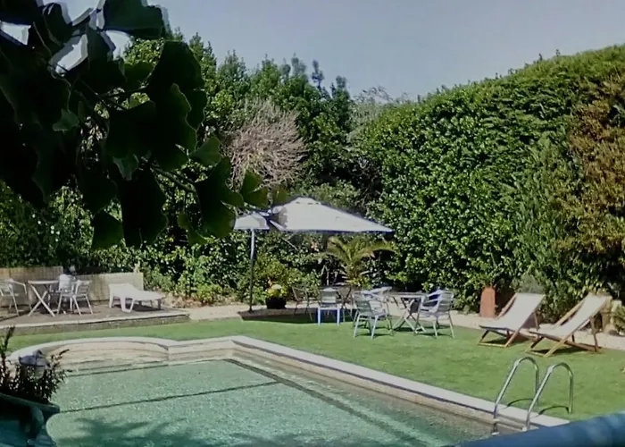 Oaklands House - Adults Only Hotel Brading