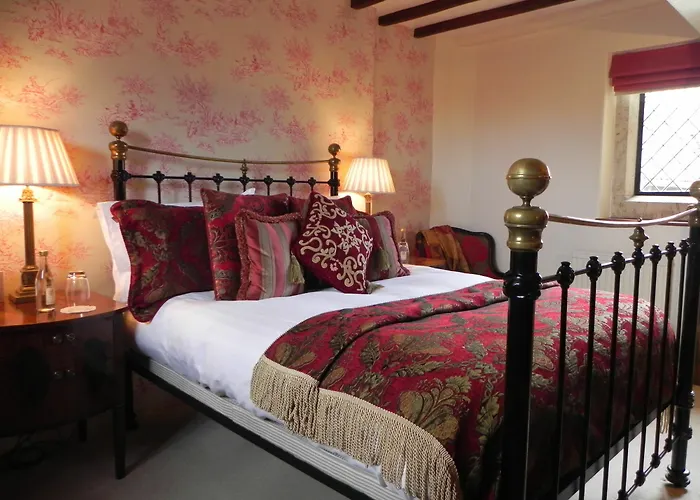Bath Lodge Castle Woolverton