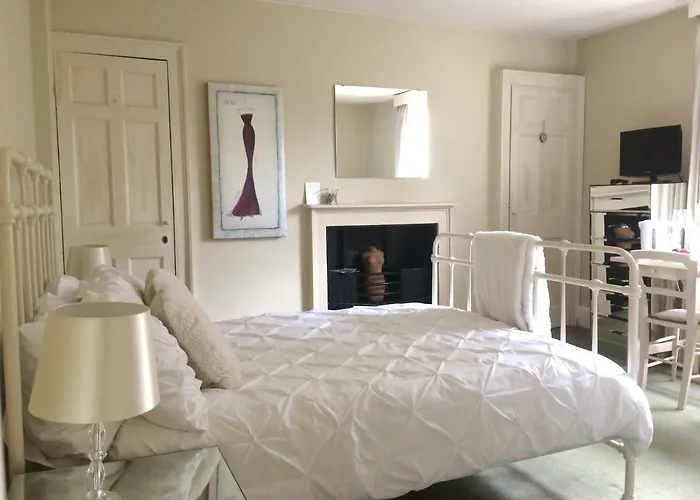 No 4 Ainslie'S Belvedere B&B Bath