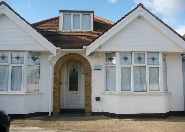 Heathrow-Windsor Guest House Slough