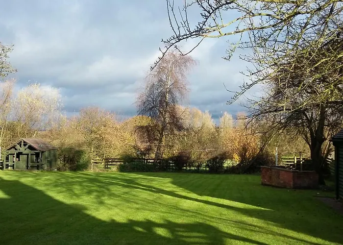 Featherstone Farm Hotel Shareshill