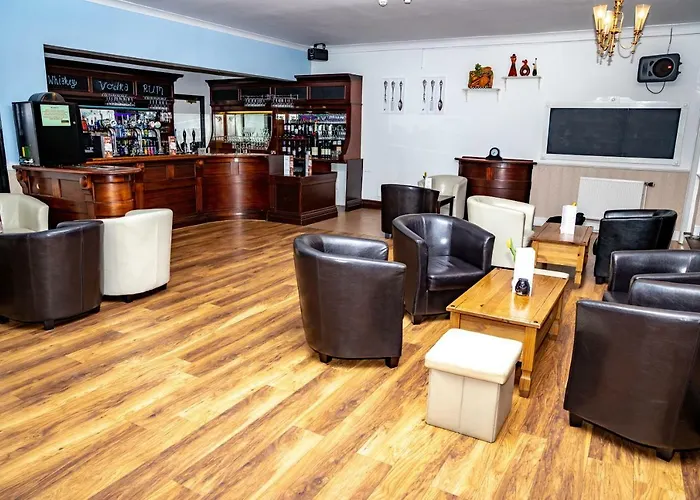 Fownes Hotel