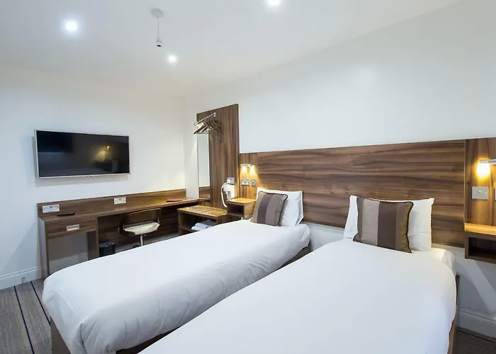 Heathrow-Windsor Guest House Slough