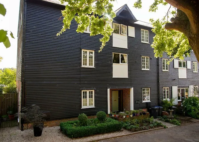 China Farm Barn Bed & Breakfast Canterbury