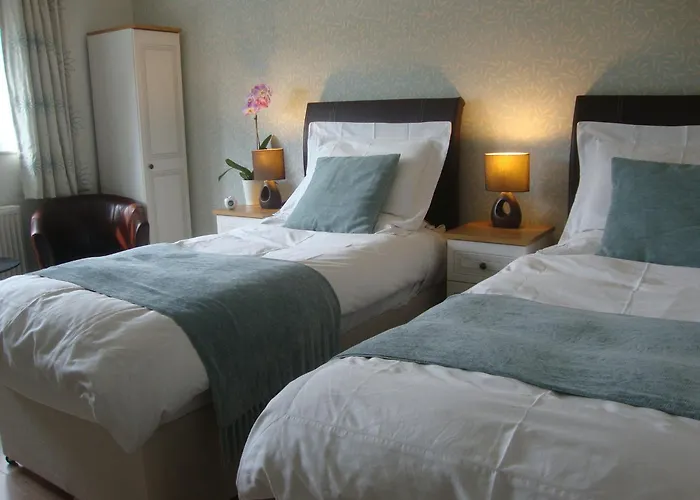 Canal View Bed And Breakfast