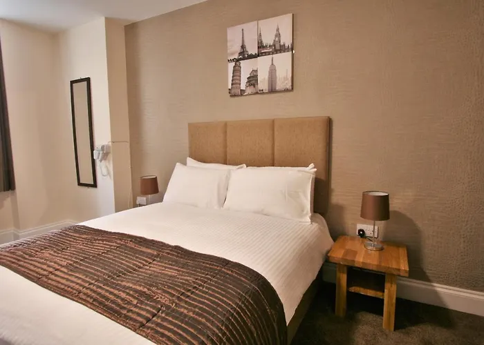 New County Hotel & Serviced Apartments By Roomsbooked Gloucester